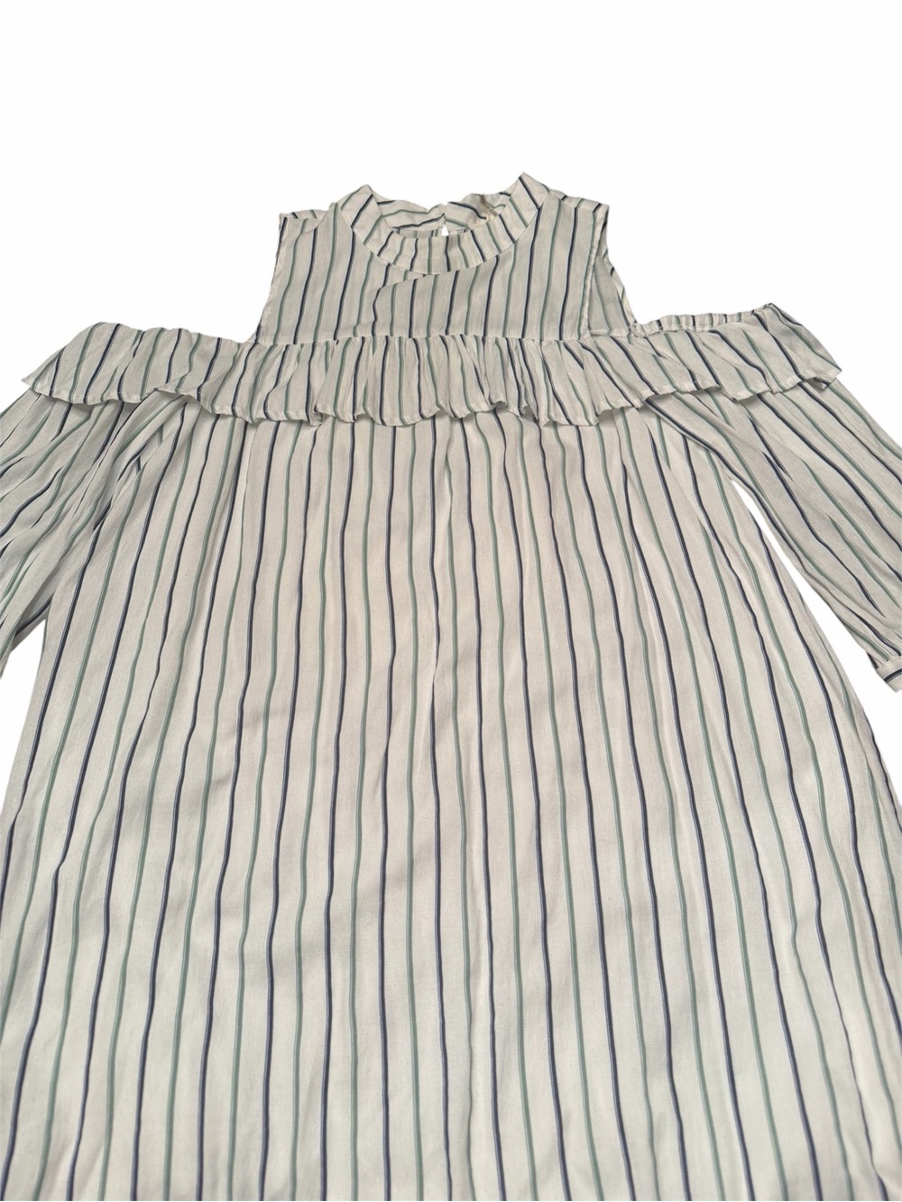 Entro Off the Shoulder Ruffled Dress - Picture 2 of 8